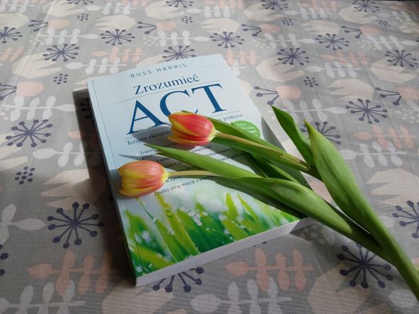 Read more about the article O terapii ACT (Acceptance and Commitment Therapy) i o tym dlaczego wybrałam właśnie ją !